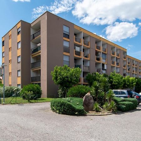 Apartmán Les Flamants Roses - Studio Avec Balcon Nîmes Exteriér fotografie
